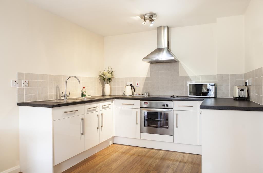 Cheltenham Plaza Apartments Ashchurch Kamer foto